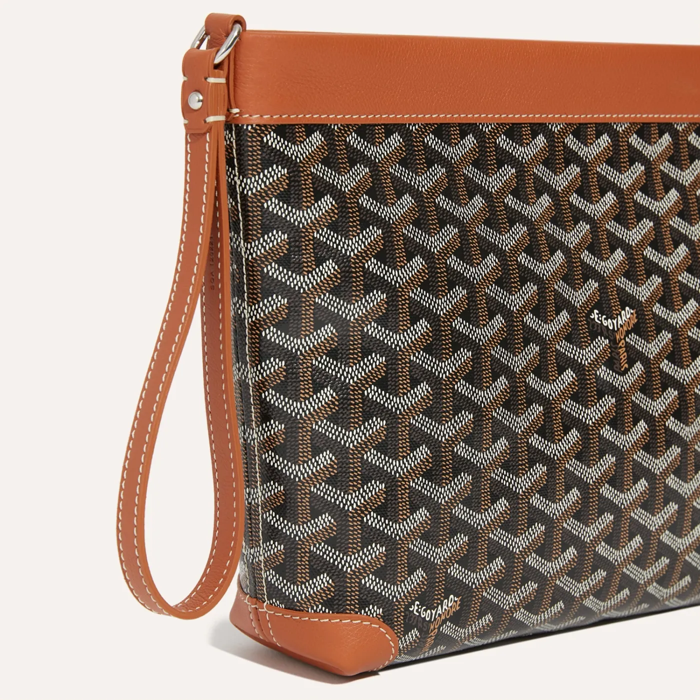 Conti pouch